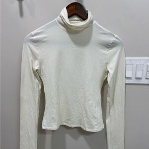 Helsa Cream Turtleneck Top Size Small Brand New